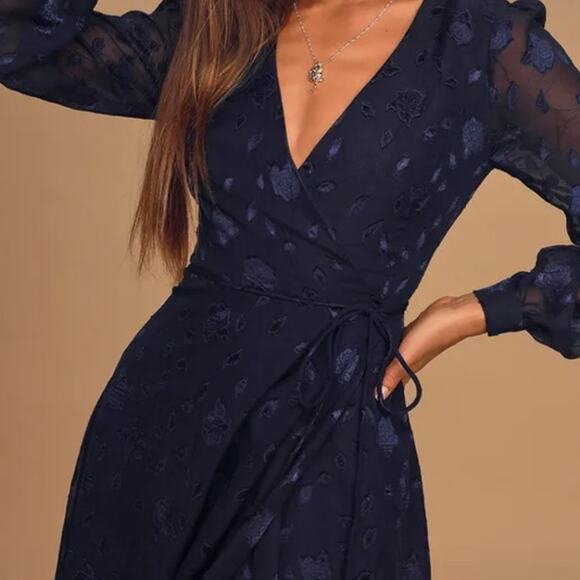 Lulus Evening of Elegance Navy Blue Floral Jacquard Wrap Midi Dress size Medium - Picture 3 of 10